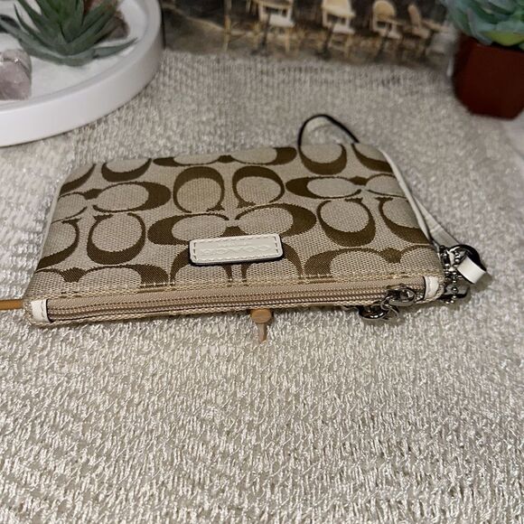 Coach C Signature Logo Light Brown Ivory Canvas Leather Combo Wristlet Wallet - Picture 4 of 10